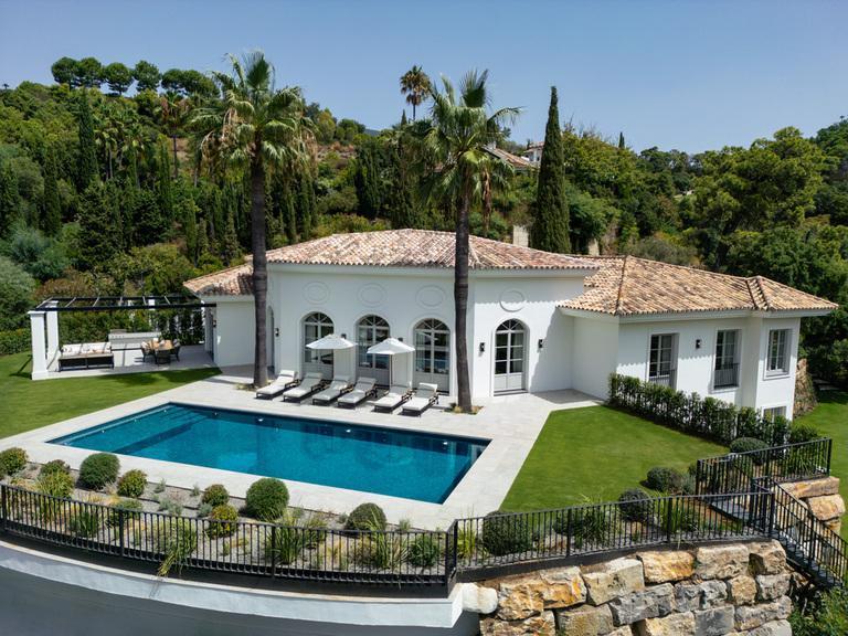 5 bedrooms Villa for Sale in La Zagaleta