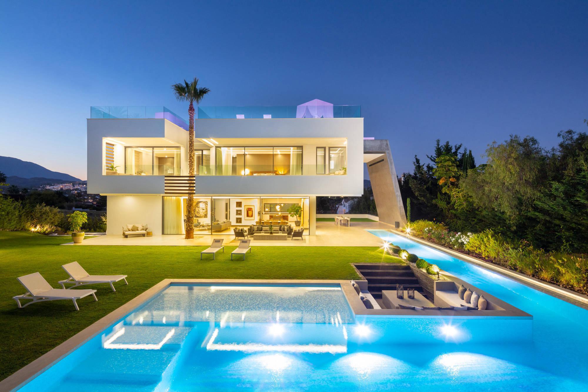 A brick-and-mortar development – the real estate market in Marbella