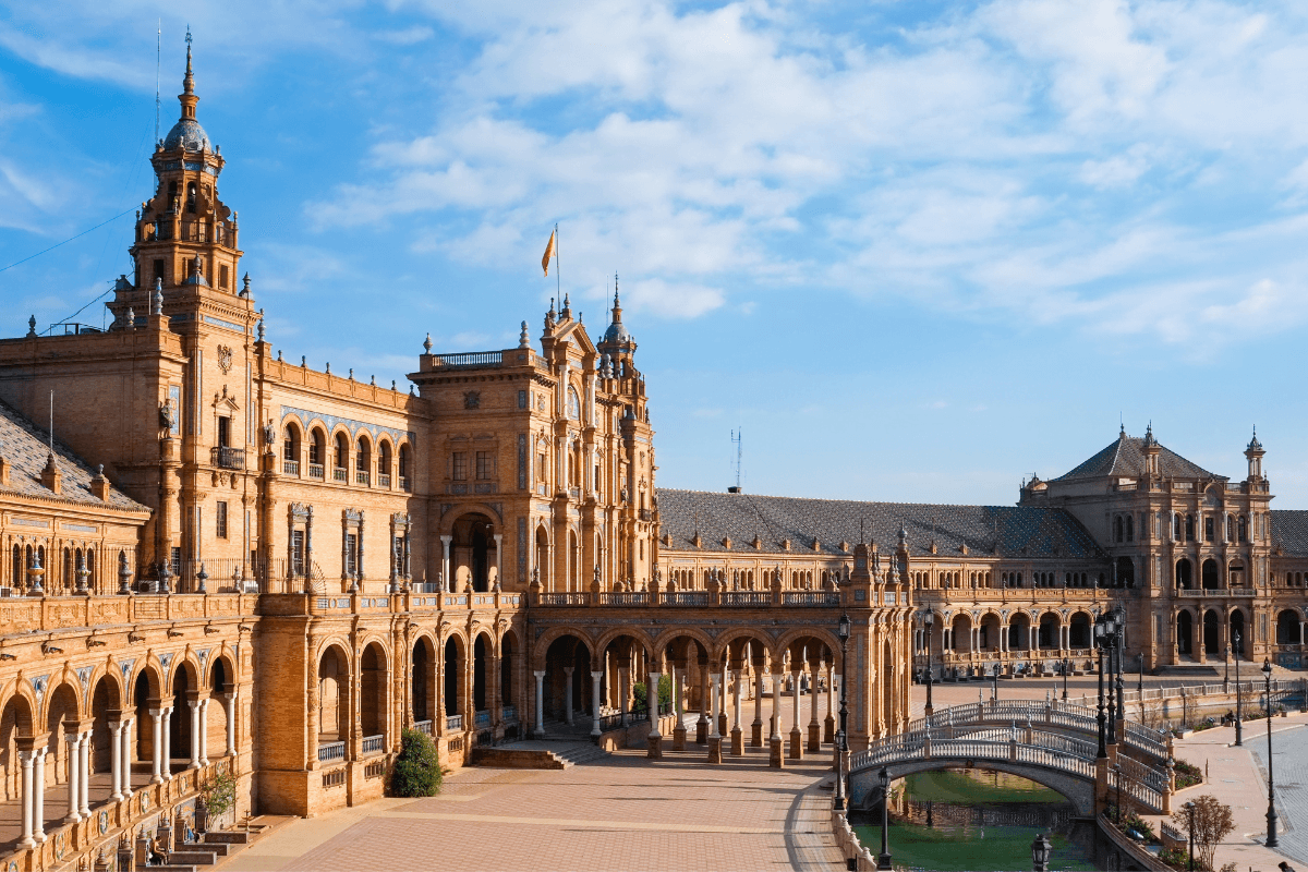 Where did the Spanish Steps in Seville come from?