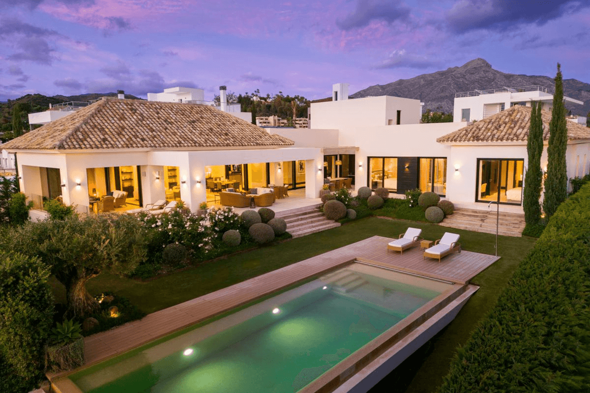 New year, new challenges: live and work in Marbella